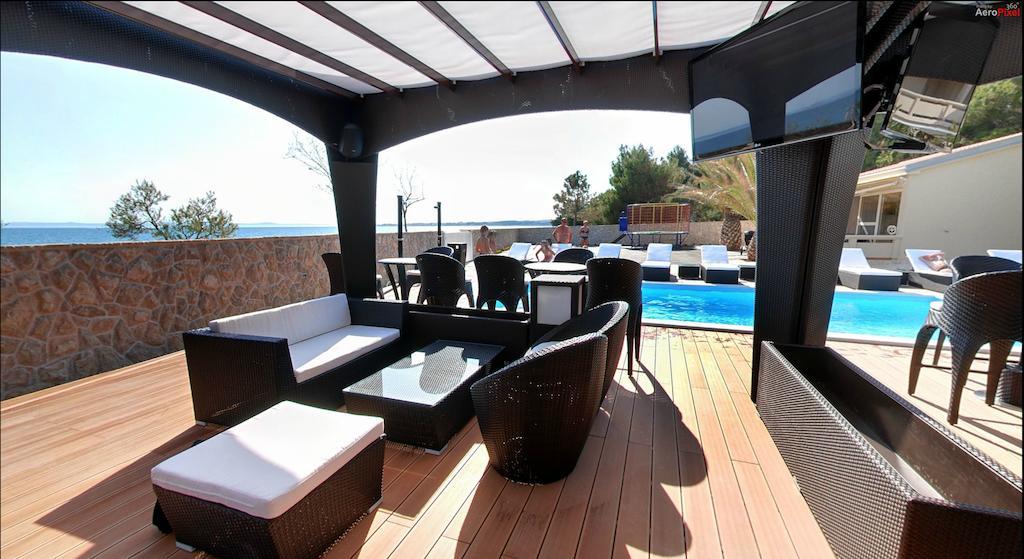 Paradise Resort Vanesa Vir Exteriér fotografie