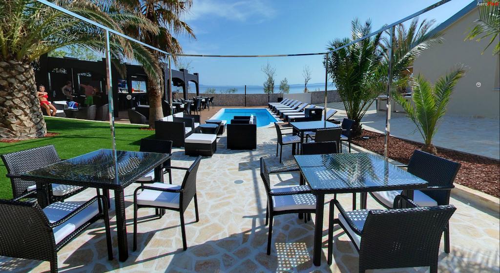 Paradise Resort Vanesa Vir Exteriér fotografie