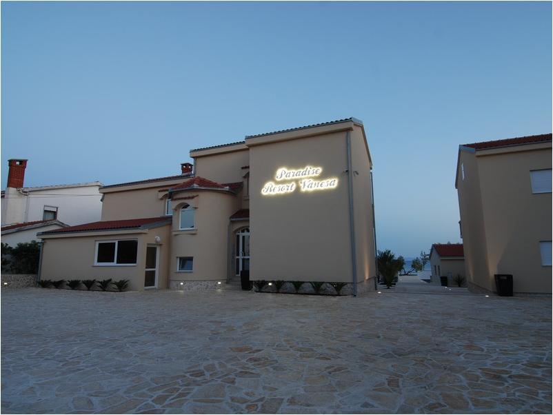 Paradise Resort Vanesa Vir Exteriér fotografie